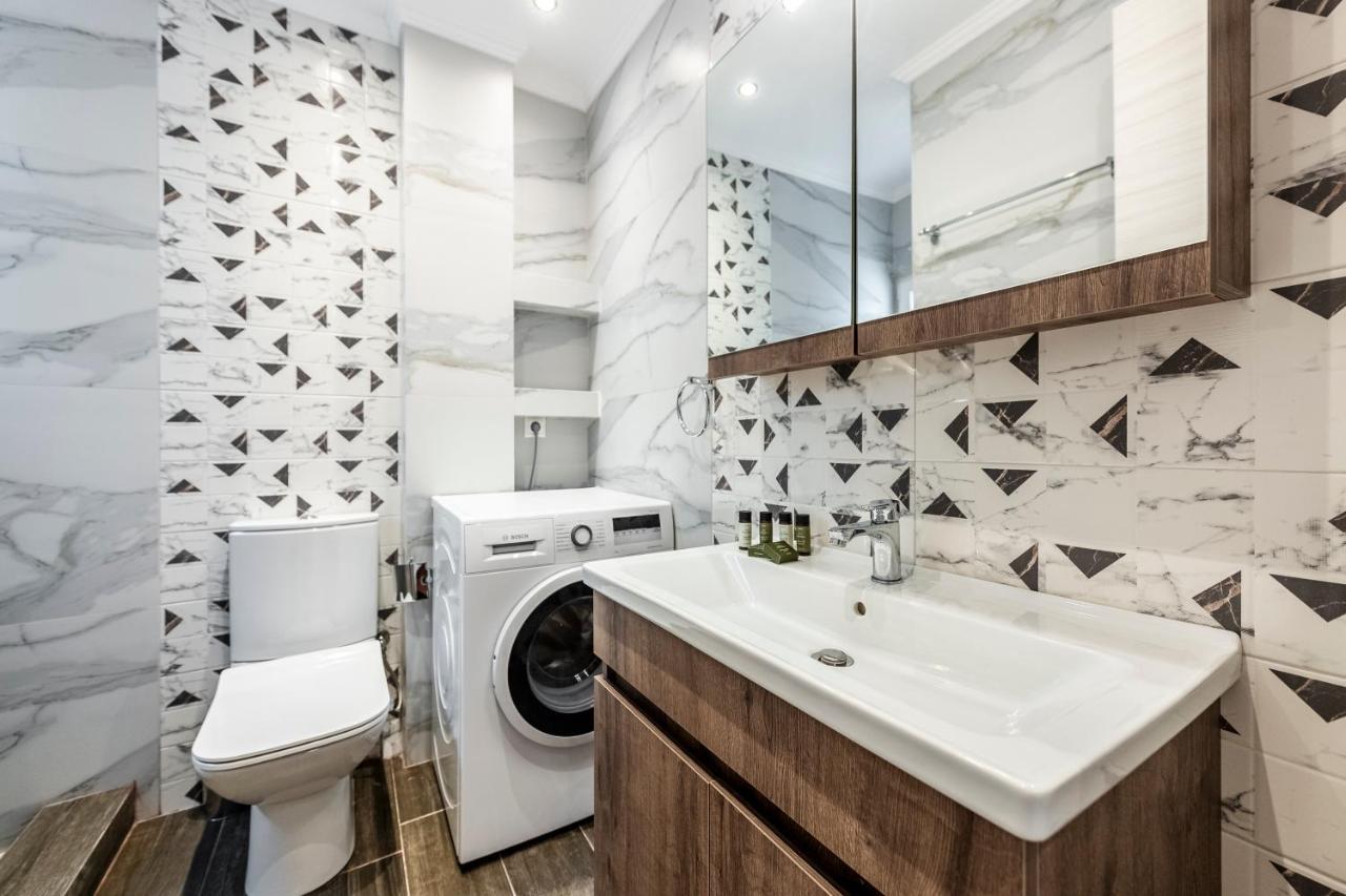 Phaedrus Living Athens City Center Geraniou Eksteriør bilde